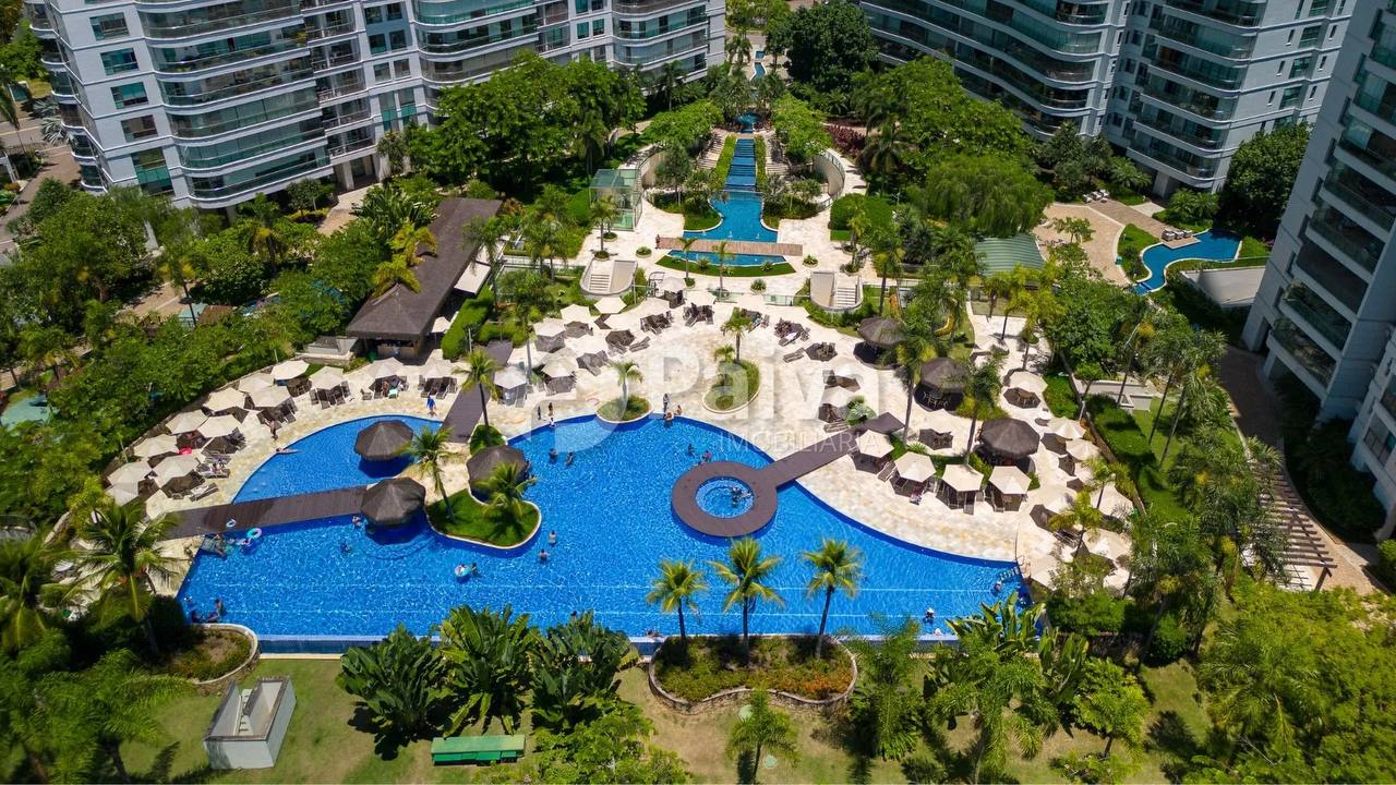 Condomínio Saint Barth - Área de lazer e piscina